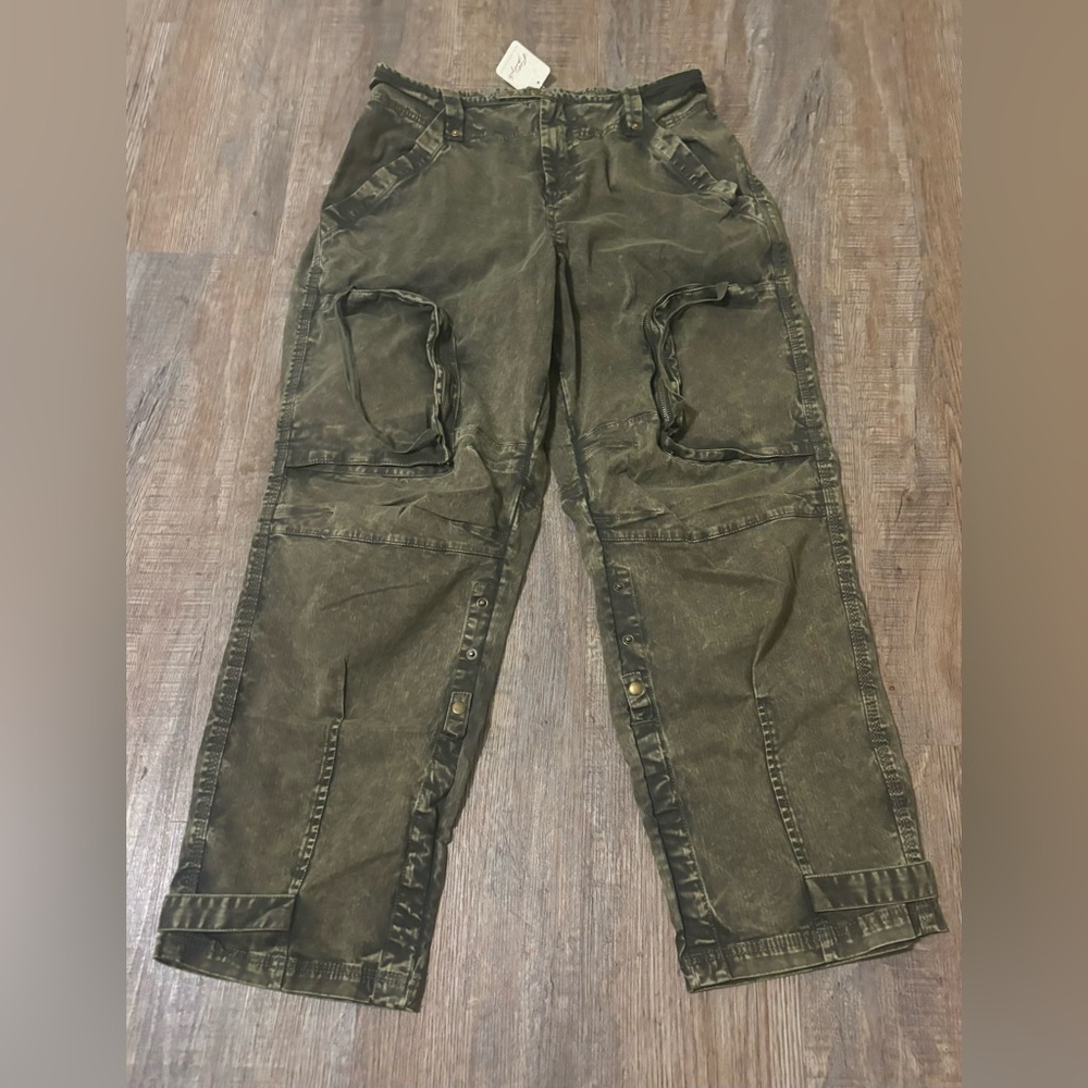 Free People Can't Compare Cargo Pants In Dusty Olive - Picture 4 of 15